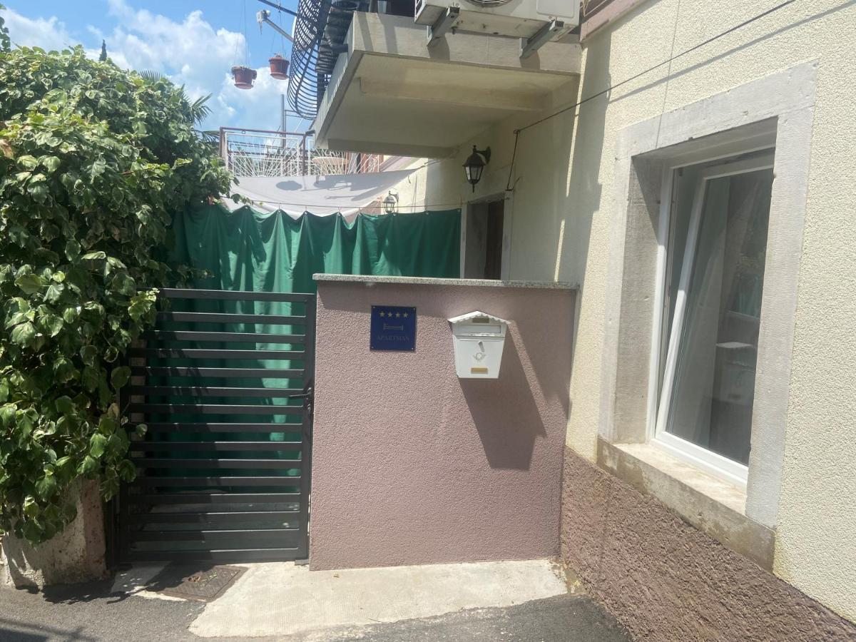Appartamento Apartman Laval Trsat Fiume Esterno foto